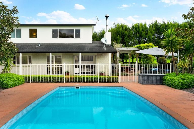 Photo of property in 1275 Kahikatea Flat Road, Kaukapakapa, 0871