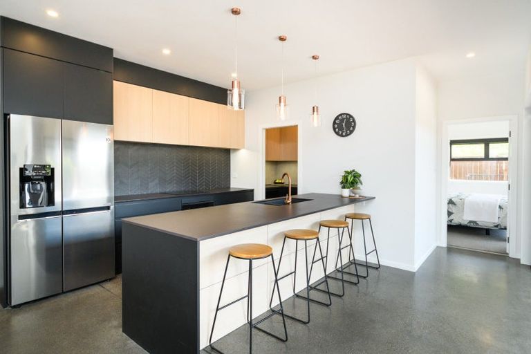 Photo of property in 35 Freedom Drive, Kelvin Grove, Palmerston North, 4414