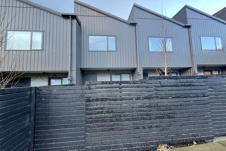 Photo of property in 20/28 Westgate Drive, Westgate, Auckland, 0614