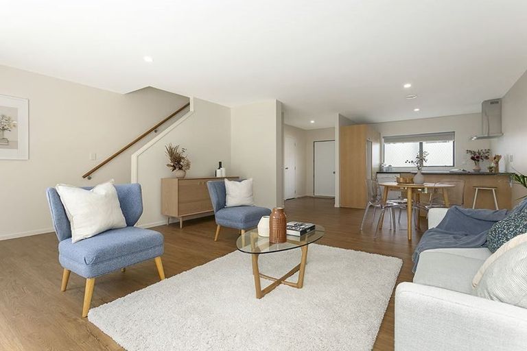 Photo of property in 12/548 Albany Highway, Albany, Auckland, 0632