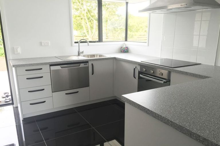 Photo of property in 18 Brenda Gardner Way, Maunu, Whangarei, 0179