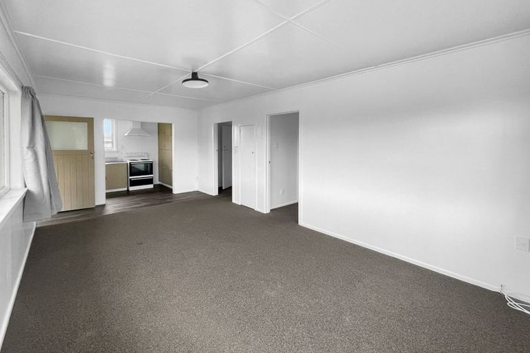 Photo of property in 61 Strange Street, Waitara, 4320