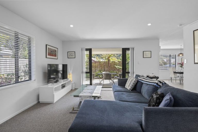Photo of property in 5 Whitby Close, Waikawa, Picton, 7220