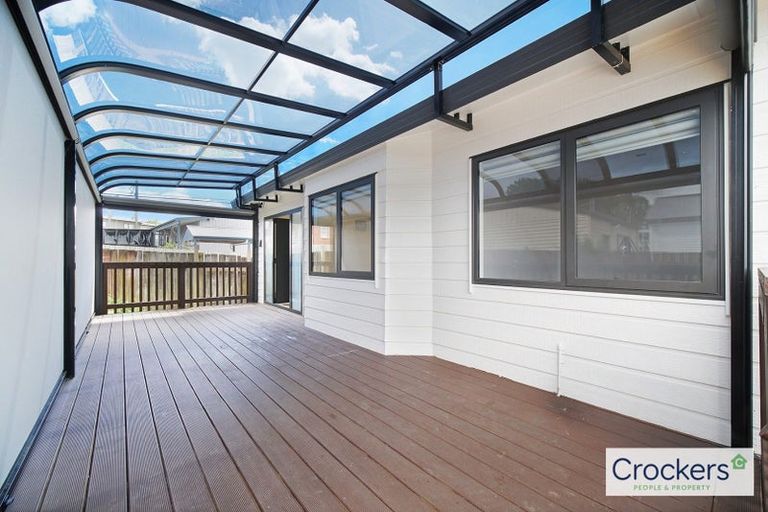 Photo of property in 1/22 Fruitvale Road, New Lynn, Auckland, 0600