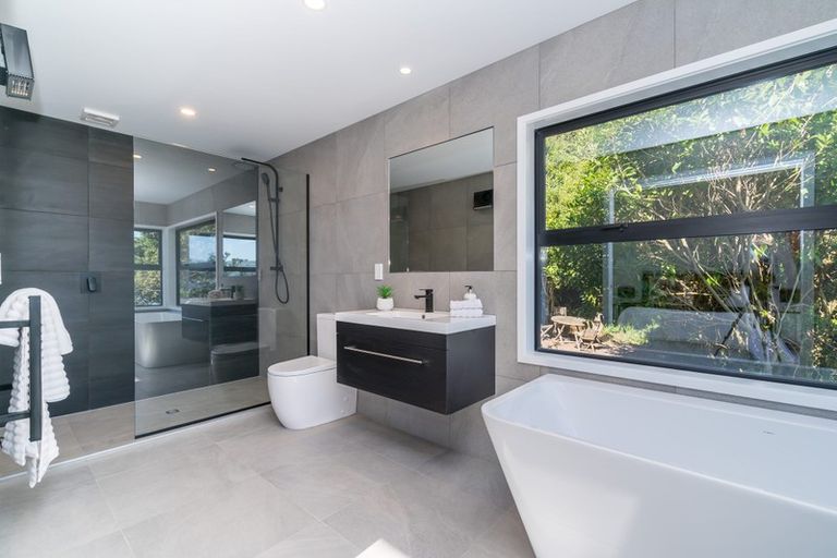 Photo of property in 16 Glengyle Street, Vauxhall, Dunedin, 9013