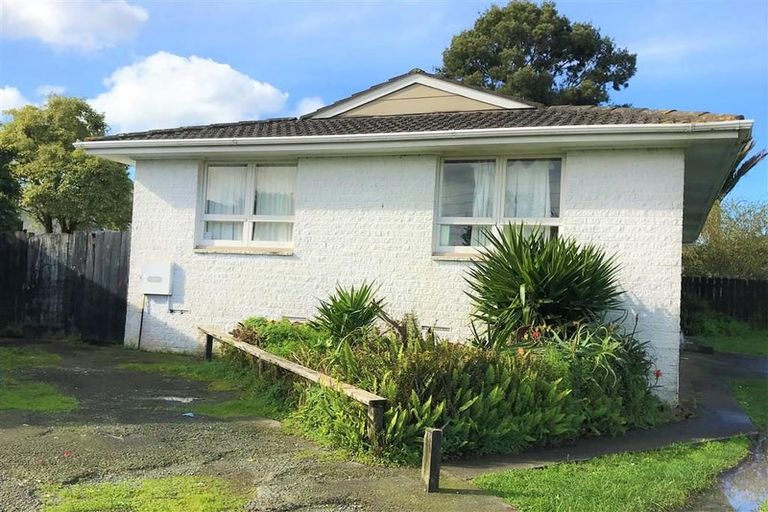 Photo of property in 64 Chichester Drive, Rosehill, Papakura, 2113