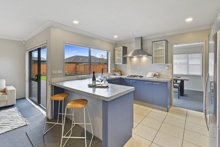 Photo of property in 6 Fergy Crescent, Wattle Downs, Auckland, 2103