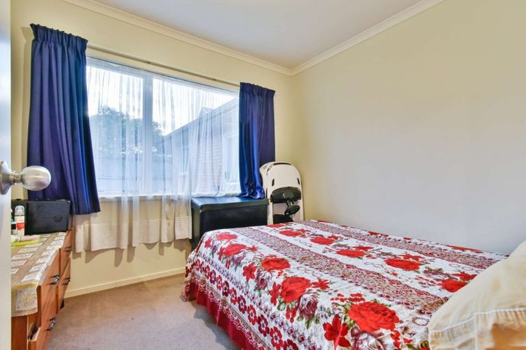 Photo of property in 70a Browns Road, Manurewa, Auckland, 2102