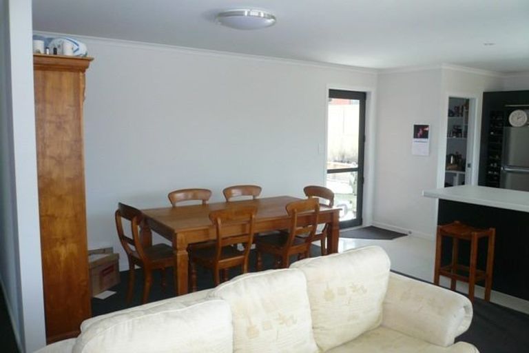 Photo of property in 2 Hensley Crescent, Flagstaff, Hamilton, 3210