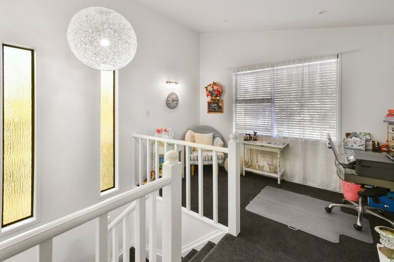 Photo of property in 25 Halver Road, Hillpark, Auckland, 2102