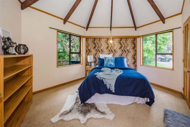 Photo of property in 76-78 Raumati Road, Raumati Beach, Paraparaumu, 5032