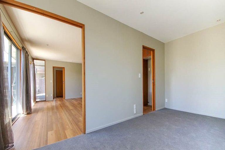 Photo of property in 17a Brockworth Place, Riccarton, Christchurch, 8011