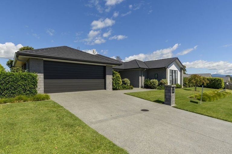 Photo of property in 26 Charlotte Drive, Omokoroa, 3114