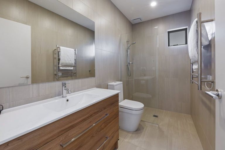 Photo of property in 17 Mckenzies Shute, Jacks Point, Queenstown, 9371