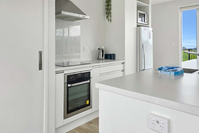 Photo of property in 24 Rawinia Place, Te Kaha, 3199