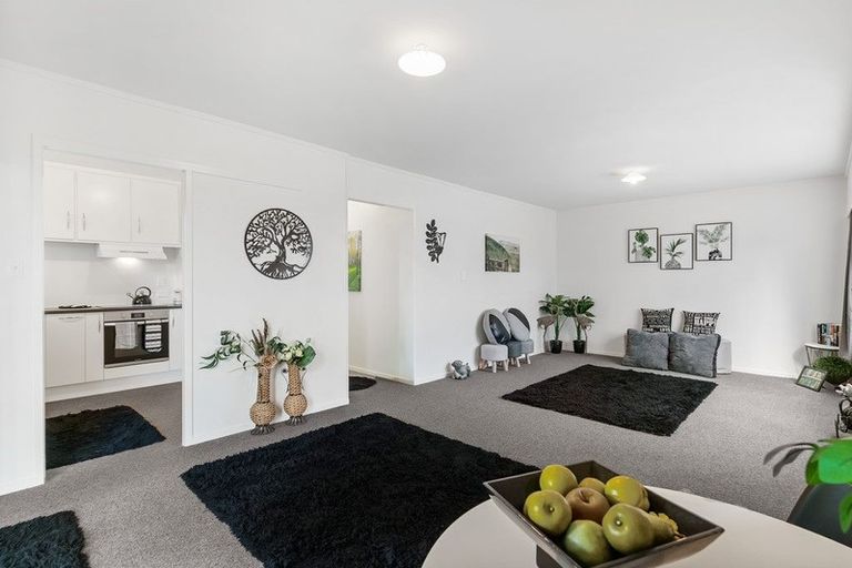 Photo of property in 3/50 Te Kanawa Crescent, Henderson, Auckland, 0610