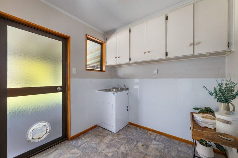 Photo of property in 80 Hawkesbury Road, Hawkesbury, Blenheim, 7272