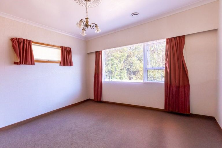 Photo of property in 18 Richardson Street, Woodville, 4920