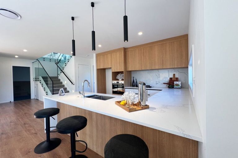 Photo of property in 7a Breeze Lane, Silverdale, 0932