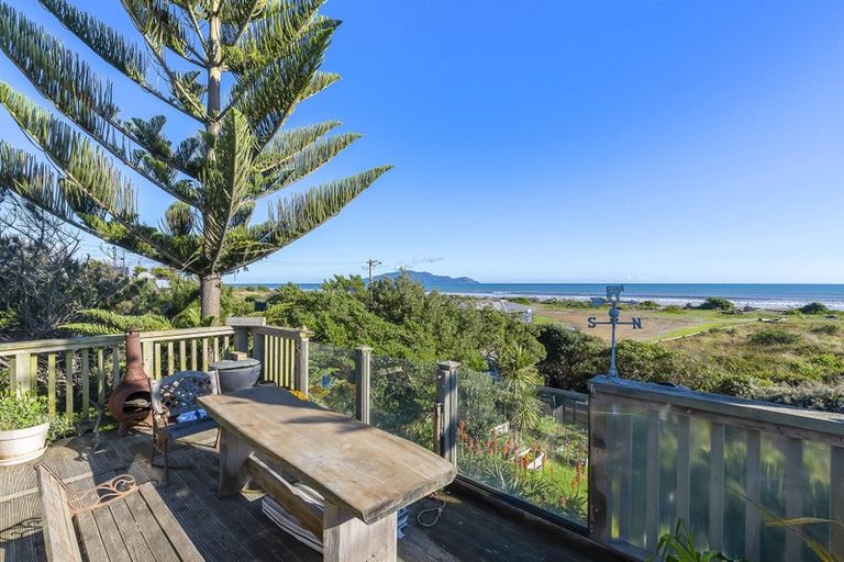 Photo of property in 27 Rodney Avenue, Te Horo Beach, Otaki, 5581