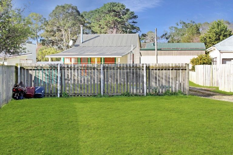 Photo of property in 3 Otanga Street, Dannevirke, 4930