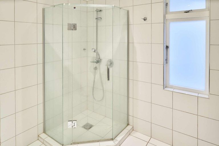 Photo of property in 7 Wilkinson Street, Oriental Bay, Wellington, 6011