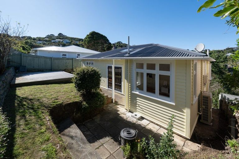 Photo of property in 9 Wavell Street, Karori, Wellington, 6012
