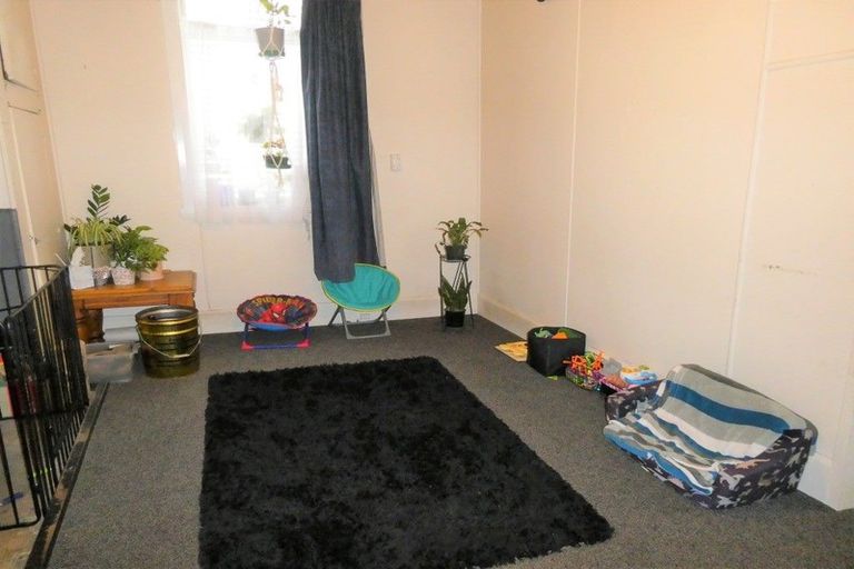 Photo of property in 16 Threadneedle Street, Greymouth, 7805