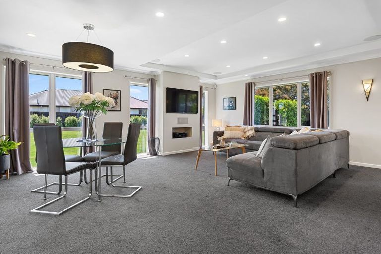 Photo of property in 5 Shona Lane, West Melton, 7618