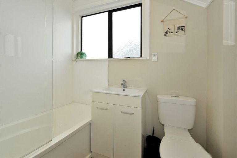 Photo of property in 38 Suva Street, Upper Riccarton, Christchurch, 8041