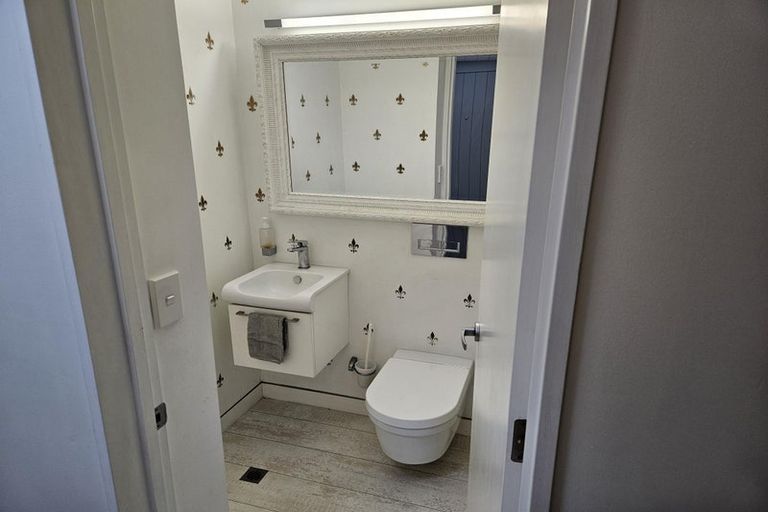 Photo of property in 3/99 Aikmans Road, Merivale, Christchurch, 8014