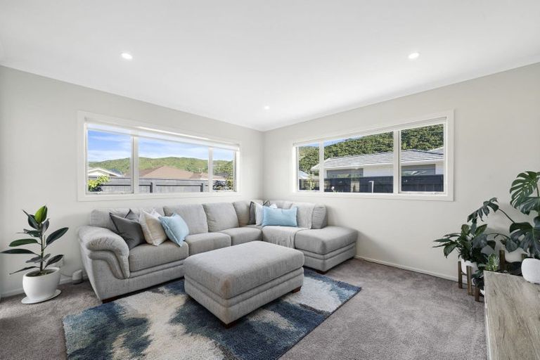 Photo of property in 4 Martha Turnell Crescent, Manor Park, Lower Hutt, 5019