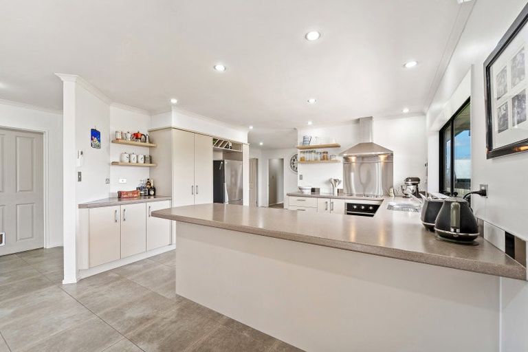 Photo of property in 18a Alexandra Street, Riverhead, 0820