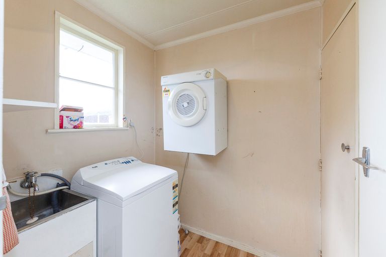 Photo of property in 17 Cavendish Crescent, Awapuni, Palmerston North, 4412