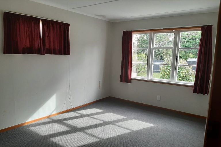 Photo of property in 14 Waterloo Crescent, Hokowhitu, Palmerston North, 4410