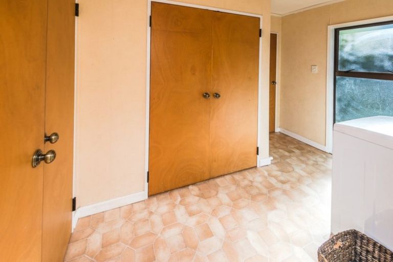 Photo of property in 34 Parkes Avenue, Saint Johns Hill, Whanganui, 4501