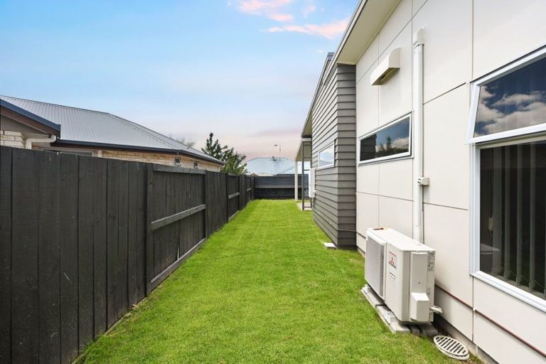 Photo of property in 31 Mickelson Avenue, Rototuna, Hamilton, 3210