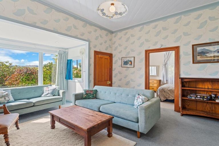 Photo of property in 1 Nicholas Street, Portobello, Dunedin, 9014