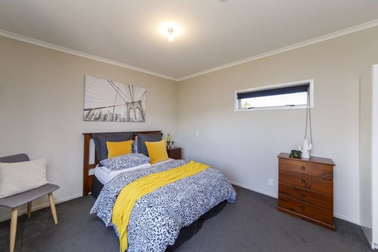 Photo of property in 6 Lockhart Avenue, Milson, Palmerston North, 4414