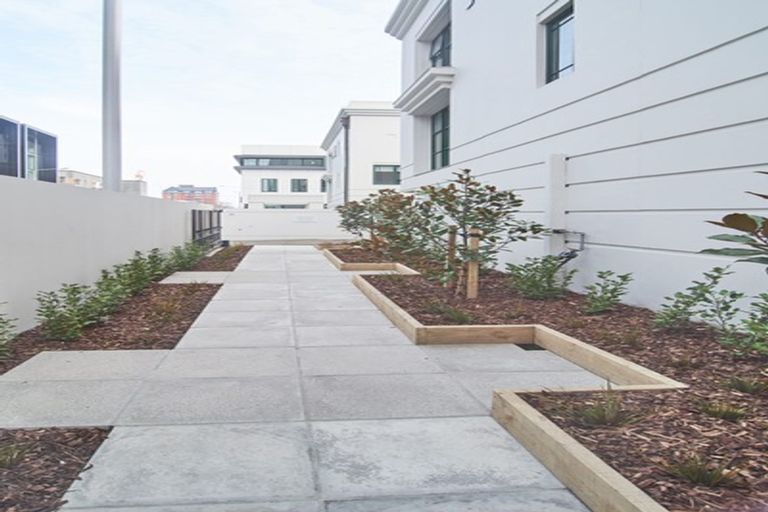 Photo of property in St James Courts, 4/77 Gloucester Street, Christchurch Central, Christchurch, 8013