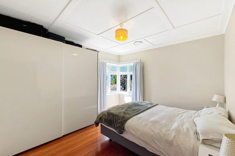 Photo of property in 12 Mallam Street, Karori, Wellington, 6012