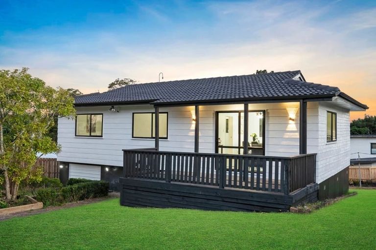 Photo of property in 87 West Harbour Drive, West Harbour, Auckland, 0618