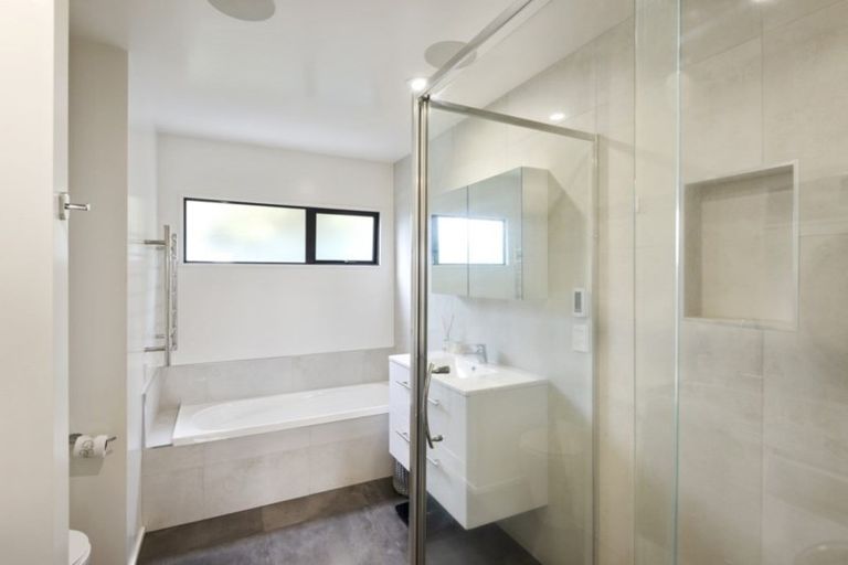 Photo of property in 2/118 Innes Road, St Albans, Christchurch, 8052