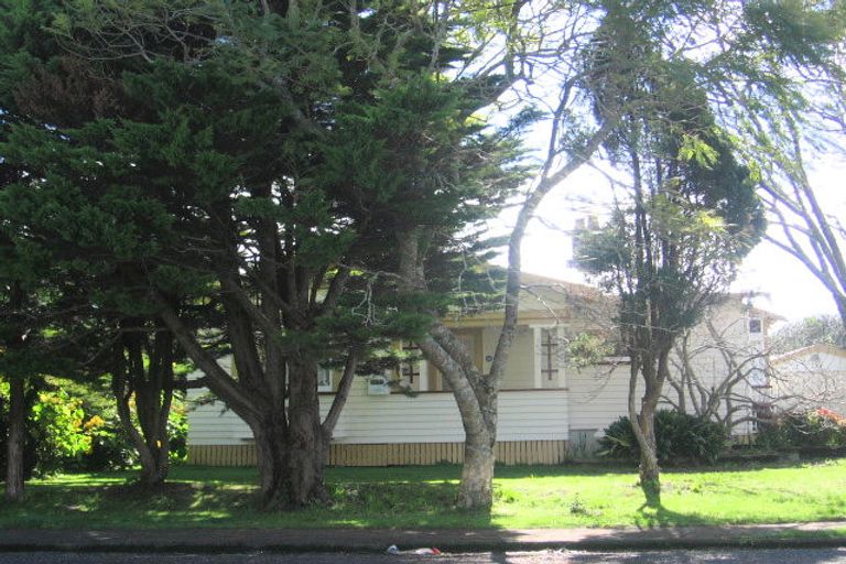 Photo of property in 20 Dinniss Avenue, Regent, Whangarei, 0112
