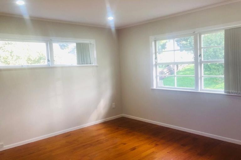 Photo of property in 80 Stottholm Road, Titirangi, Auckland, 0604