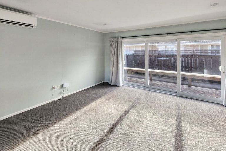 Photo of property in 75 Wai-iti Crescent, Woburn, Lower Hutt, 5010