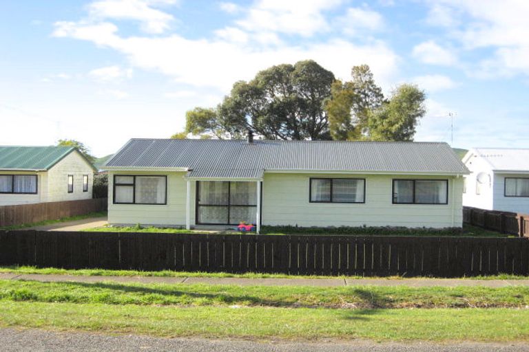 Photo of property in 60 Nancy Street, Takapau, 4203