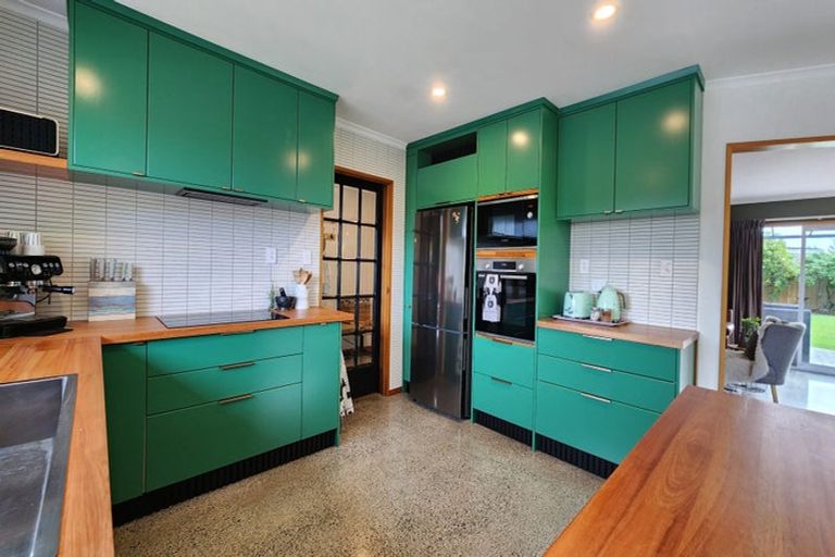 Photo of property in 10 Addison Place, Halswell, Christchurch, 8025