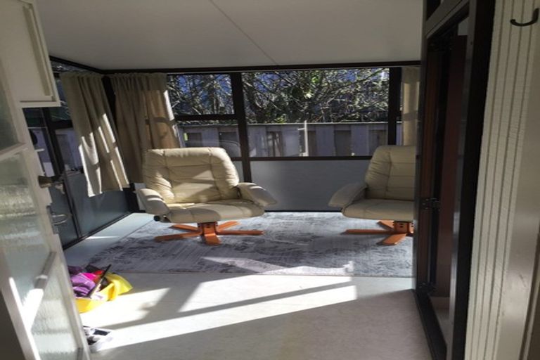 Photo of property in 1/49a Hebron Road, Waiake, Auckland, 0630