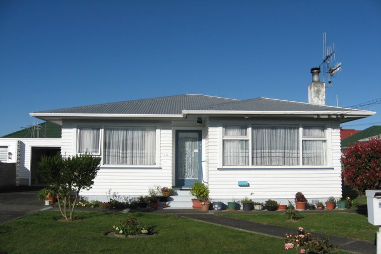 Photo of property in 10 Linley Place, Levin, 5510